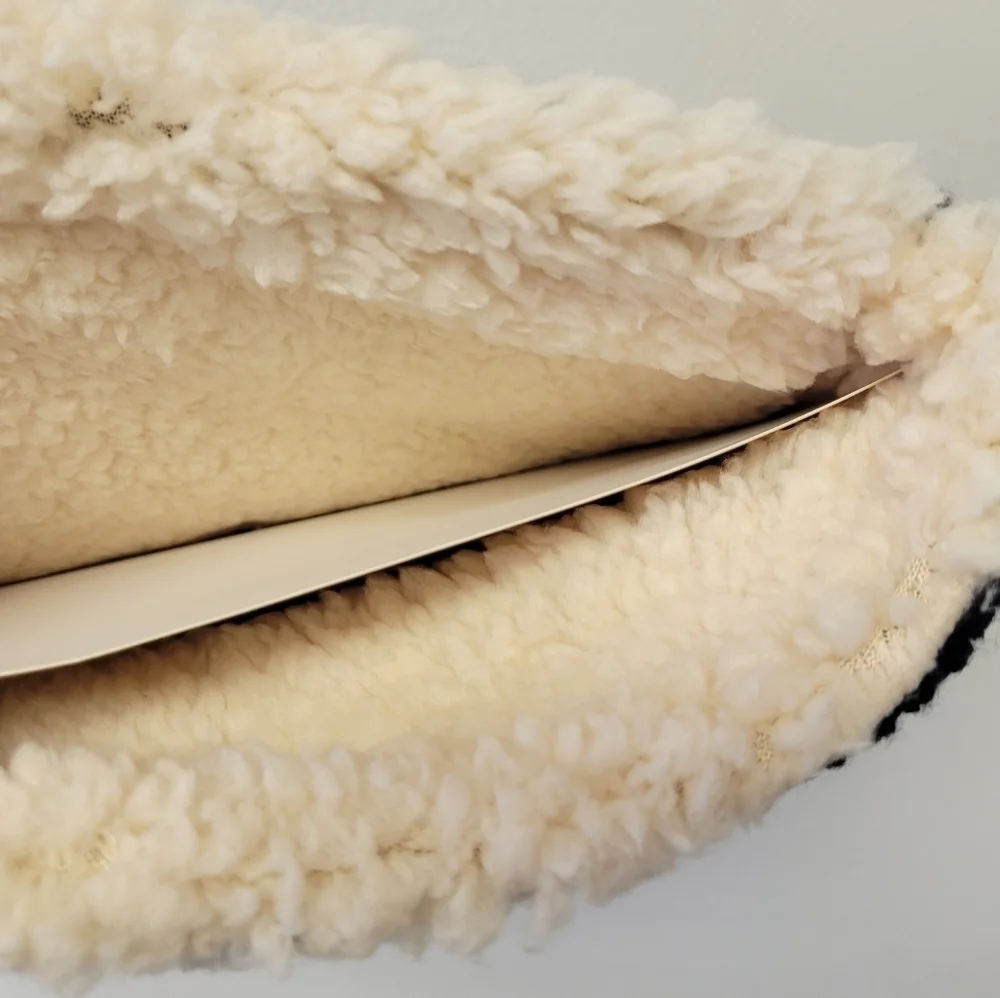 Black Knit Faux Fur Neck Warmer